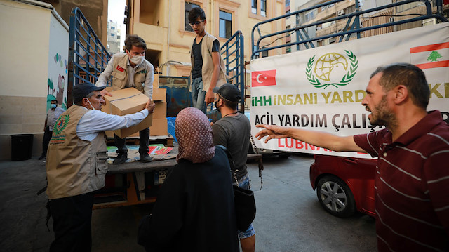 الإغاثة التركية تساعد آلاف المتضررين بانفجار بيروت