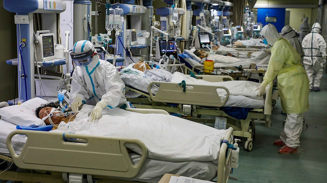 ABD'de 24 saatte 653 kişi koronavirüs nedeniyle yaşamını yitirdi. 
