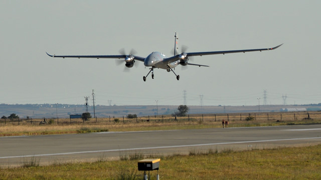 AKINCI TİHA'nın ikinci prototipi, dün ilk uçuş testini gerçekleştirdi.
