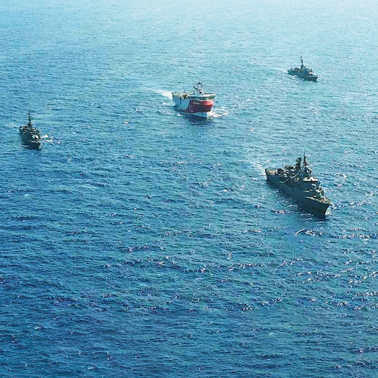 Oruç Reis korsan anlaşma sınırında: Artık 8 savaş gemisi koruyor