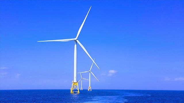 Offshore rüzgar santrallerinin 25 yıl kullanma ömrü bulunuyor.
