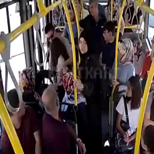 Sivasta otobüste kalp pili duran çocuğu otobüs şoförü hastaneye böyle yetiştirdi