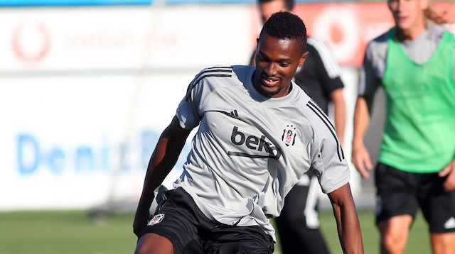 Bernard Mensah Beşiktaş ile ilk idmanına çıktı.