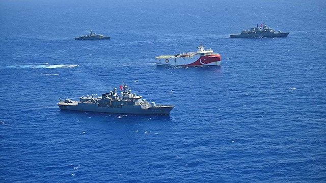 Türk Deniz Kuvvetleri, Oruç Reis sondaj gemisine refakat etmeye devam ediyor. 