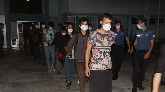 Geniş güvenlik önlemleri altında çıkartılan 173 göçmen 10 otobüsle Edirne’ye gönderildi.