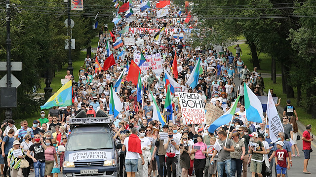 People take part in an anti-Kremlin rally in support of former regional governor Sergei Furgal arrested on murder charges in the far eastern city of Khabarovsk, Russia August 22, 2020.