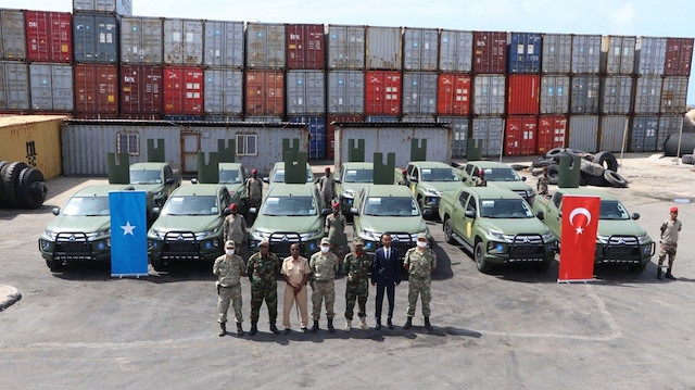 Turkey delivers 12 off-road vehicles to Somalia