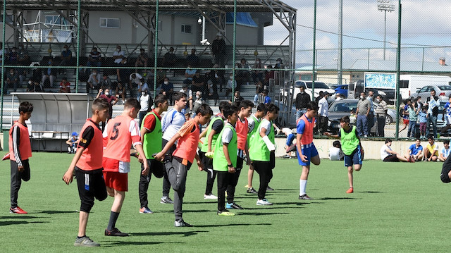 Türk futboluna nice yıldızlar kazandıran Usta Antrenör Tolga Şanbay ve ekibinin gözetiminde futbolcu avına çıktı. 