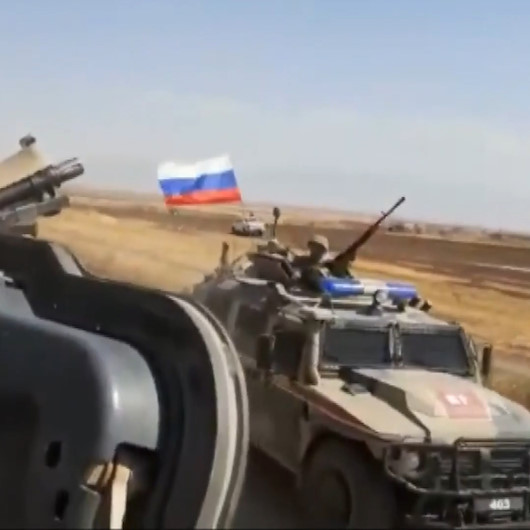 Suriyede Rus askeri aracının ABD askeri aracına çaptığı, 4 ABD askerinin yaralandığı iddia edildi