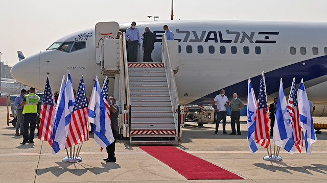 The El Al's airliner, which will carry a U.S.-Israeli delegation to the UAE following a normalisation accord, sits on the tarmac ahead of the first-ever commercial flight from Israel to the UAE at Ben Gurion Airport, near Tel Aviv, Israel August 31, 2020. Menahem Kahana/Pool via REUTERS

