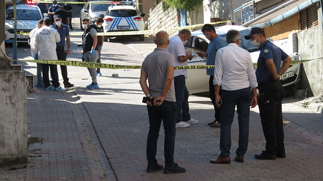 Sultanbeyli'de kayınpeder damadını öldürdü.