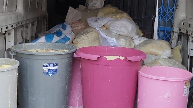 Kayseri İl Tarım ve Orman Müdürlüğü tarafından kentte gıda güvenilirliğinin sağlanması, gıdalarda taklit ve tağşişin önlenmesi, kişi sağlığının ve tüketici menfaatlerinin korunması ile sektörde haksız rekabetin engellenmesi amacıyla gıda ve gıda ile temas eden madde ve malzemelerin üretim, işleme ve dağıtımının tüm aşamalarında resmi kontrol faaliyetleri pandemi sürecinde de büyük bir titizlikle yürütülüyor.