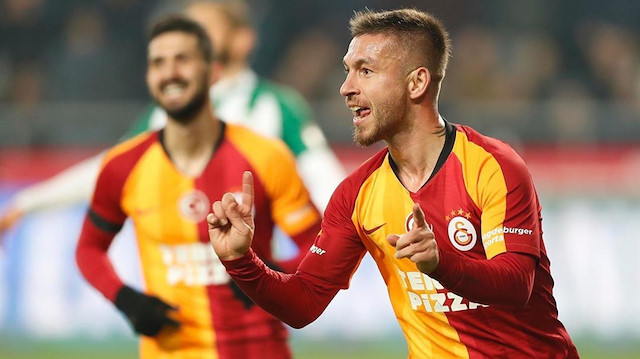 33 yaşındaki Adem Büyük, Süper Lig'in en tecrübeli golcüleri arasında yer alıyor.