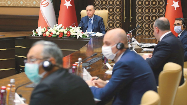 Cumhurbaşkanı Erdoğan, salgın nedeniyle video konferans yöntemiyle gerçekleştirilen Türkiye-İran Yüksek Düzeyli İşbirliği Toplantısı açılışında konuştu.