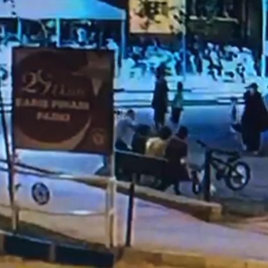 Tekirdağda parkta 11 yaşındaki çocuğun dövülme anları kamerada