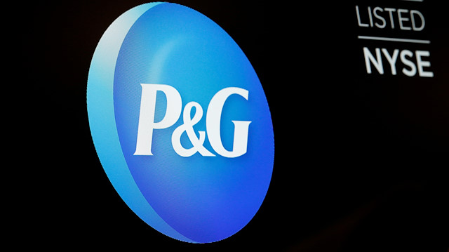 FILE PHOTO: The logo for Procter & Gamble Co. is displayed on a screen on the floor of the New York Stock Exchange (NYSE) in New York, U.S., June 27, 2018. REUTERS/Brendan McDermid/File Photo

