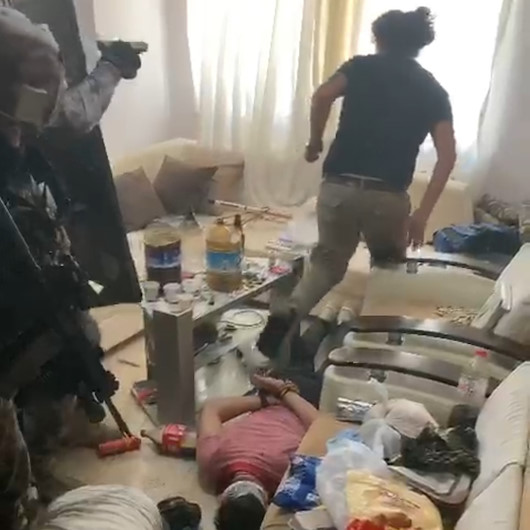 Çanakkalede torbacılara baskın: 2 kişi gözaltına alındı
