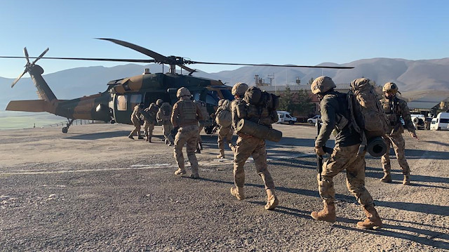 Siirt'te operasyona katılan askerlerimiz. 