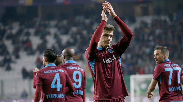 Alexander Sörloth, Trabzonspor ile Türkiye Kupası kazanma başarısı göstermişti.