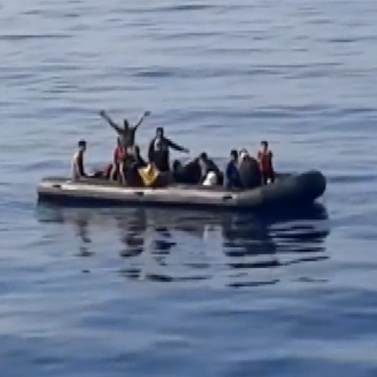 Bodrum açıklarında yolcu feribotunun fark ettiği 19 sığınmacı kurtarıldı
