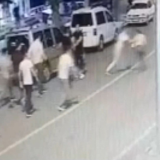 16 yaşındaki gencin hayatını kaybettiği dehşete düşüren kavga kamerada