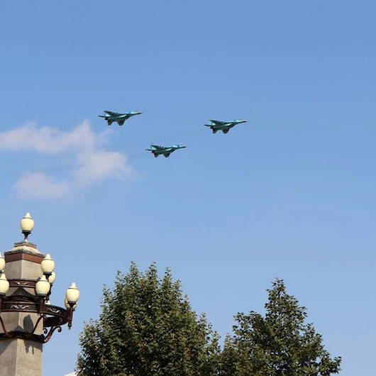 Türk F-16larından Azerbaycanda gövde gösterisi