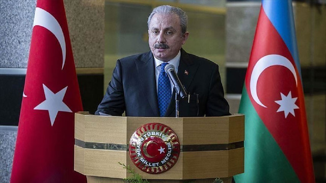 رئيس البرلمان التركي يهنئ أذربيجان بالذكرى 102 لتحرير باكو