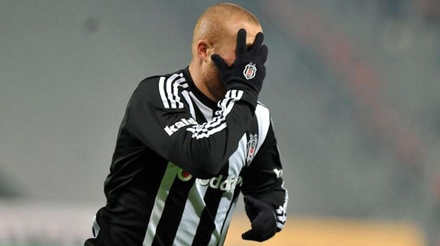 Gökhan Töre'nin Beşiktaş'ta yaptığı bu gol sevinci büyük ilgi çekmişti. 