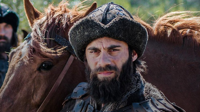 ​Ertugrul’s Dogan Alp thanks Pakistani star Nimra Khan