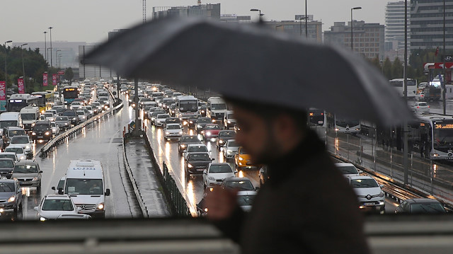 Meteorolojiden İstanbul ve bazı illere yağış uyarısı yapıldı. 