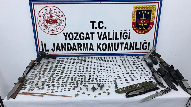 Police seize over 500 artifacts in central Turkey