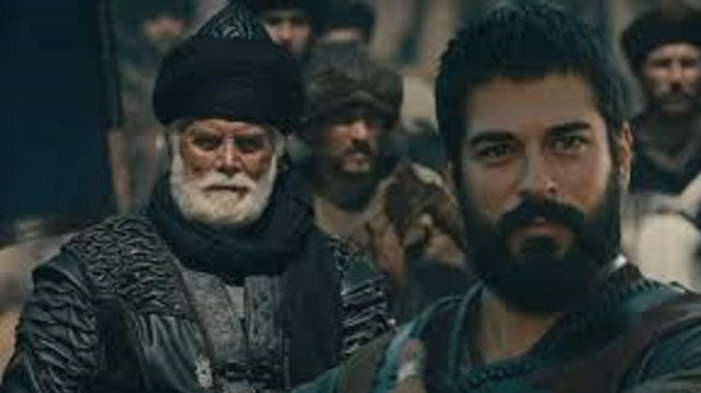Yeni sezon tanıtım filminde Ertuğrul Bey'in obaya geri dönmesi ise dikkatlerden kaçmadı.