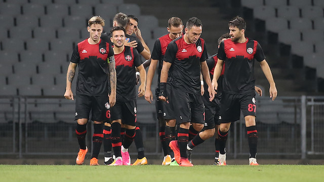 Karagümrük, Süper Lig'de çıktığı 3 maçta 7 puan topladı.