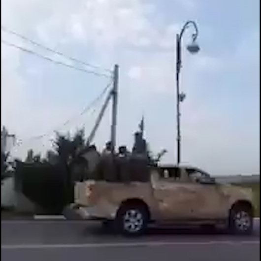 Azerbaycan gönüllü birlikleri sınıra ilerliyor