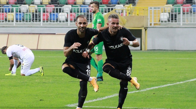 Altaylı futbolcuların gol sevinci