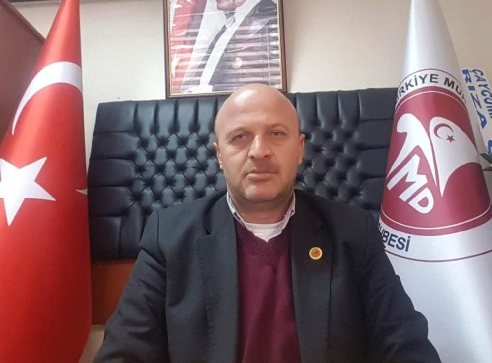 Köy Muhtarı Yalçın Kalaycıoğlu sosyal medya hesabından kurallara uymayan vatandaşlara isyan etti.