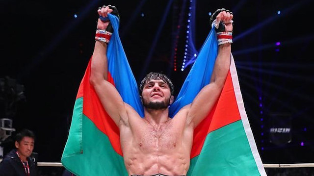 Tofik Musayev'in Avrasya MMA şampiyonasında dünya şampiyonluğu bulunuyor.