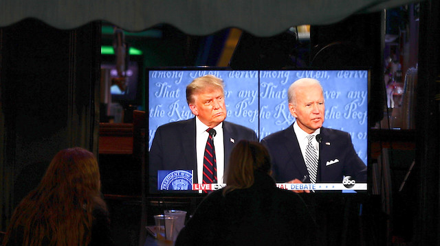 Vergi kayıtlarını açıklayacağını söyleyen Trump'a Biden'dan