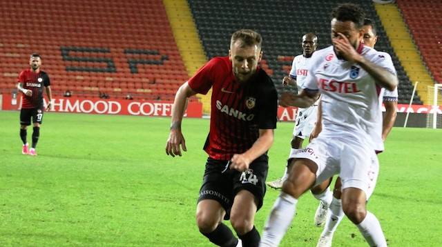Trabzonspor deplasmanda Gaziantep FK ile 1-1 berabere kaldı.