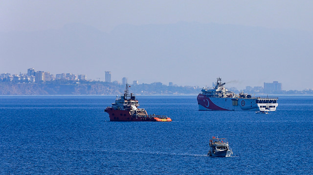 Oruç Reis sismik araştırma gemisi, Antalya limanından ayrıldı. 