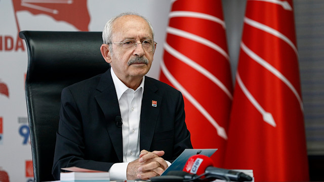 CHP Lideri Kemal Kılıçdaroğlu'nun yeni danışmanı sağlık sistemini eleştirdi.