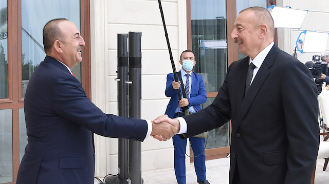 Bakan Çavuşoğlu, Aliyev ile görüştü. 