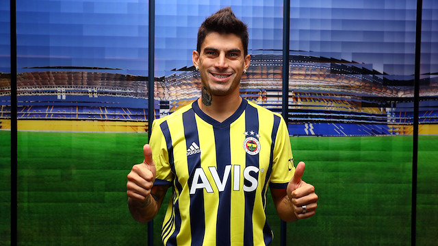 Perotti, Fenerbahçe'de 21 numaralı formayı giyecek.