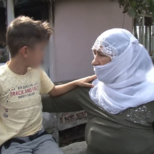 Zincirlenmiş halde alevler arasından kurtarılan çocuğun ailesinden pes dedirten açıklama: Yaramazlık yaptığı için...