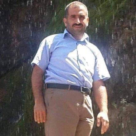 Eektrik direğinde akıma kapılan İbrahim Yıldız (44) hayatını kaybetti.