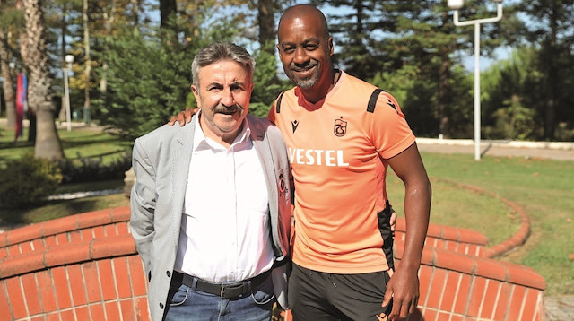 Yeni Şafak Gazetesi Spor Yazarı Ali Kemal Yazıcı, Trabzonspor Teknik Direktörü Eddie Newton ile bordo-mavili takımın son durumu üzerine sohbet etti.