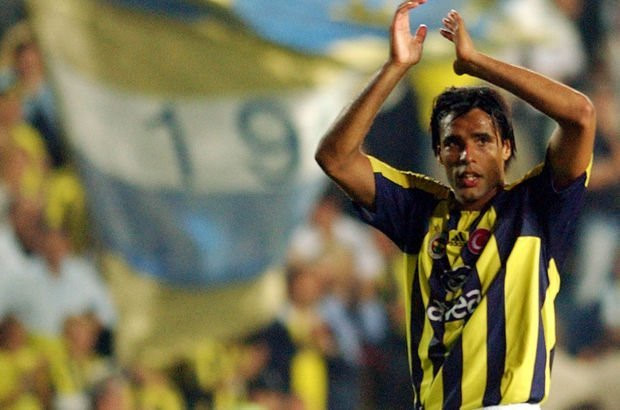 Hooijdonk, sarı-lacivertli formayla çıktığı 60 maçta 34 gol attı.