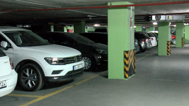 İstanbul'da dolu uyarısının ardından otoparklar doldu. 