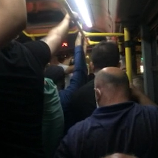 Bahçelievlerde minibüste tıklım tıklım yolculuk kamerada