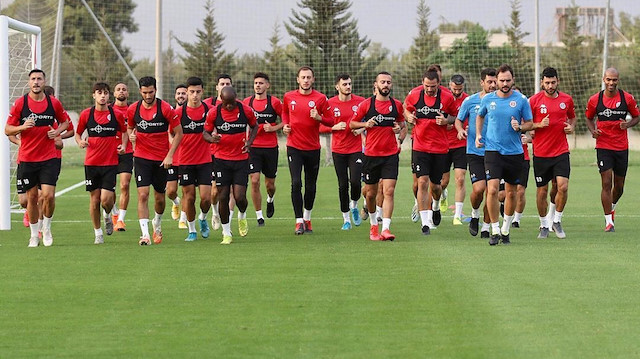 Antalyaspor, Süper Lig'in 5. haftasında oynayacağı Gaziantep FK maçı hazırlıklarına başladı.